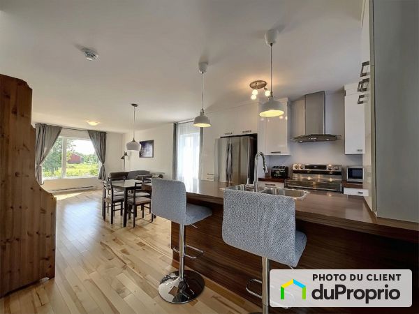 3402 rue Hamel, St-Jean-Baptiste for sale