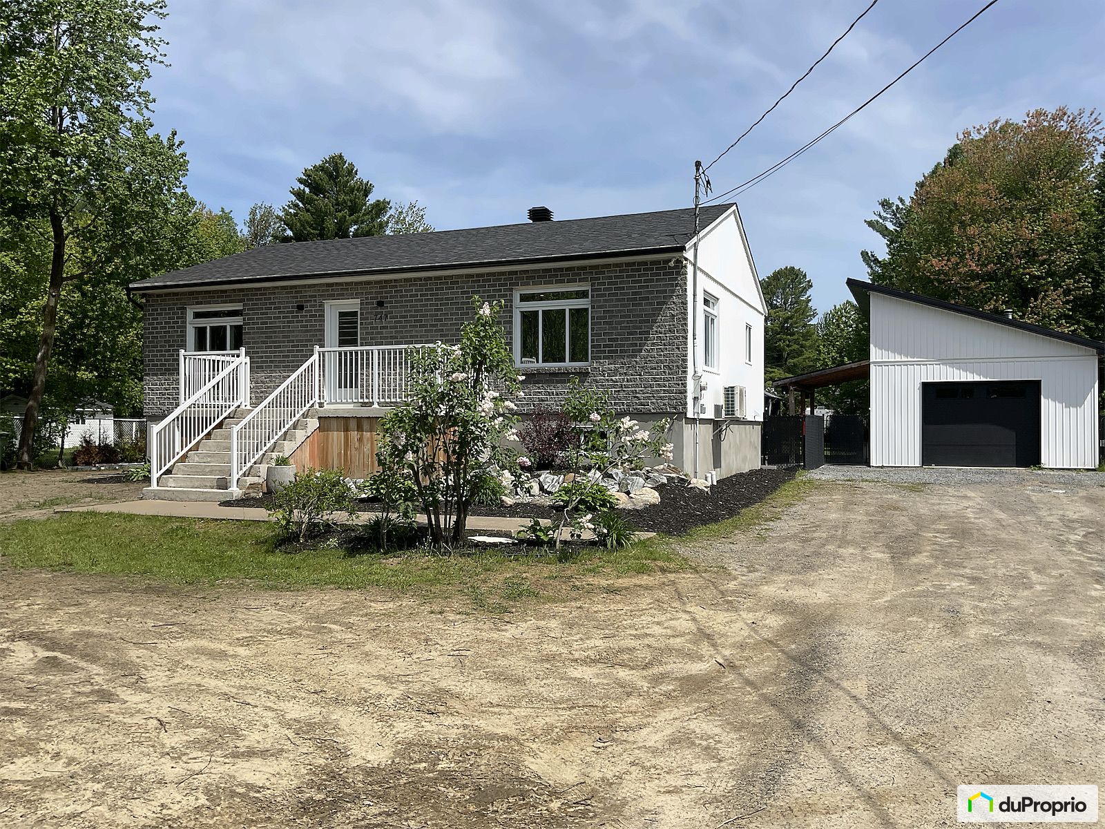 747 Rang Sainte Henriette — photo 1