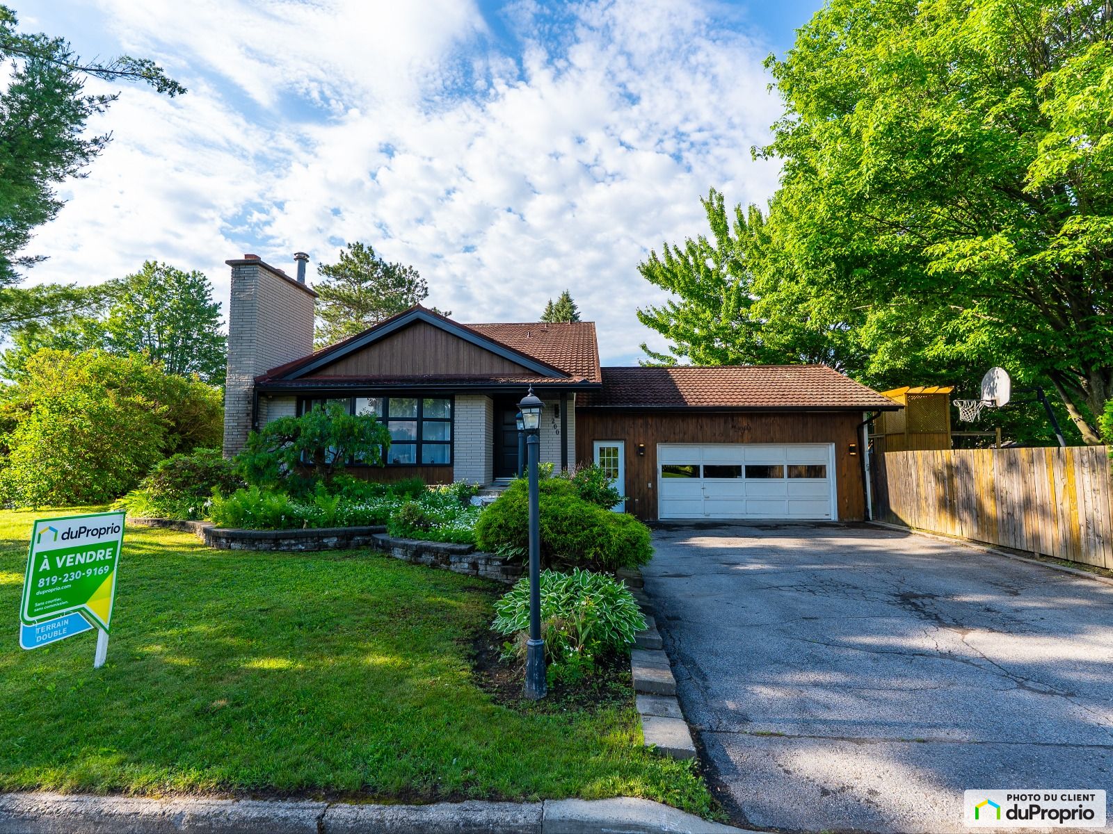 200 Rue Hillview — photo 1