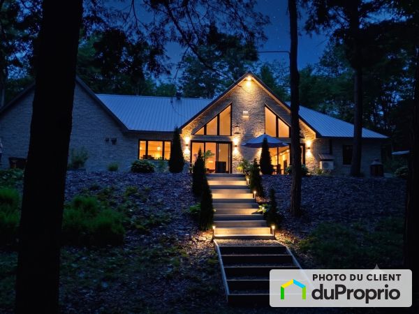 825 rue du Terrier, St-François-Xavier-De-Brompton for sale