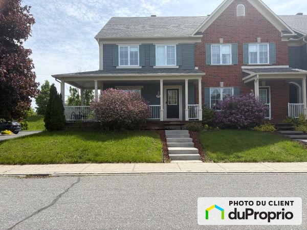 839, rue des Cheminots, Mont-St-Hilaire à vendre