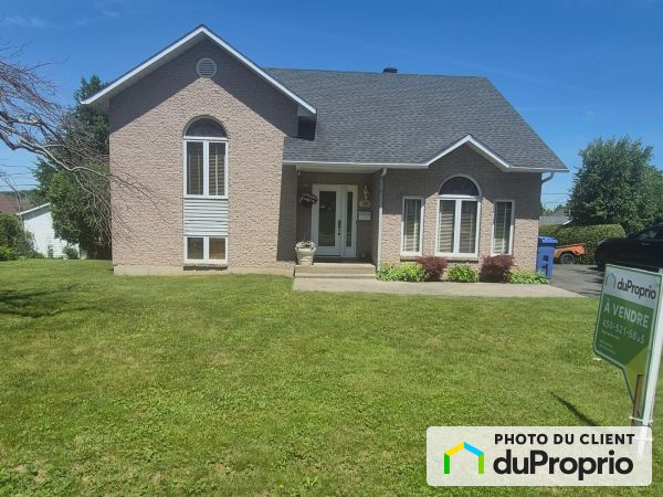 405, rue de l'Iris, Granby à vendre