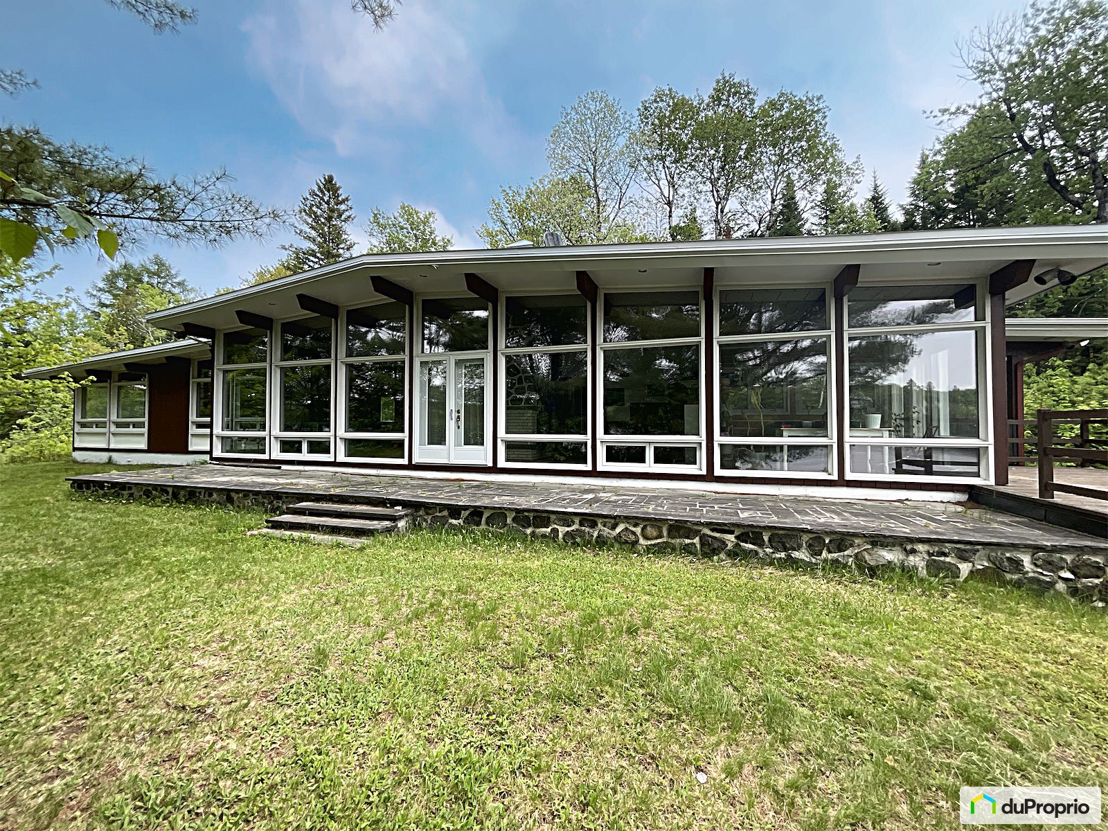 4 Chemin Fridolin Simard — photo 1