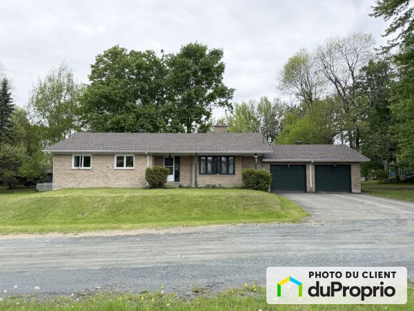 131 rue Auclair, Danville for sale