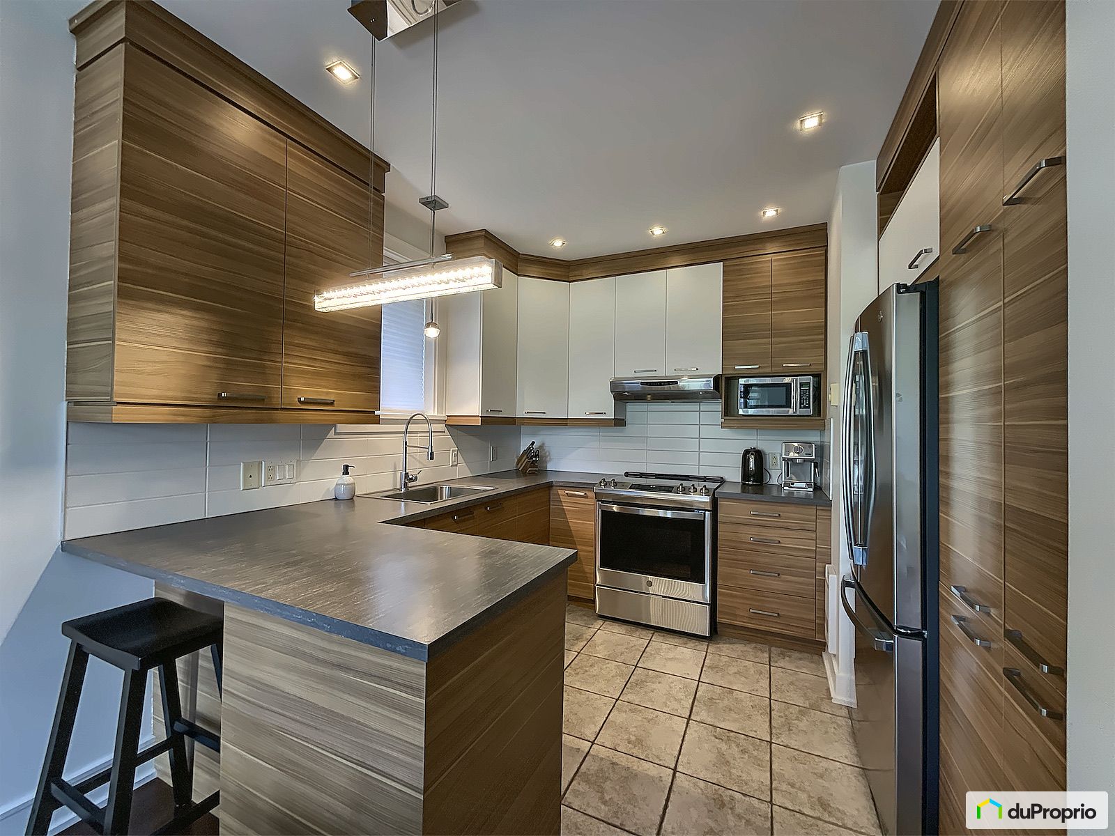 1 2295 Rue Isaac Jogues — photo 3