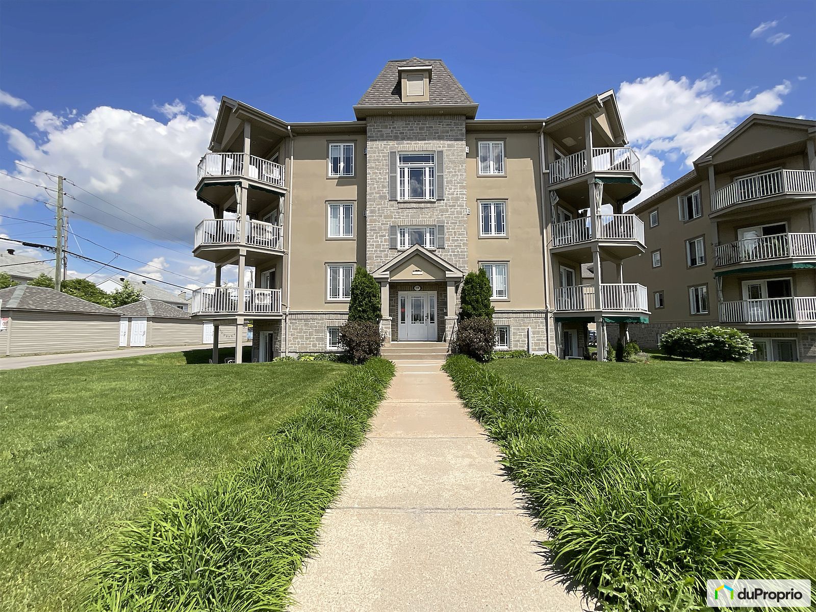1 2295 Rue Isaac Jogues — photo 1