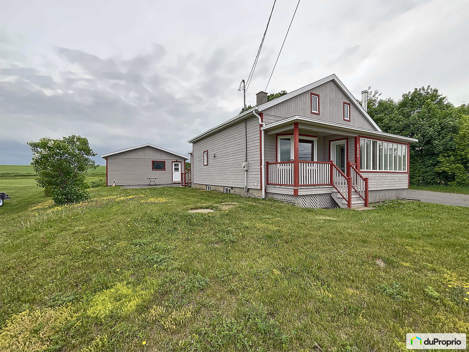 4534 Chemin Royal — photo 1
