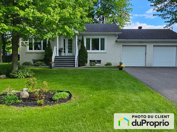 8275, Angus Macdonald, Bécancour (Bécancour) à vendre