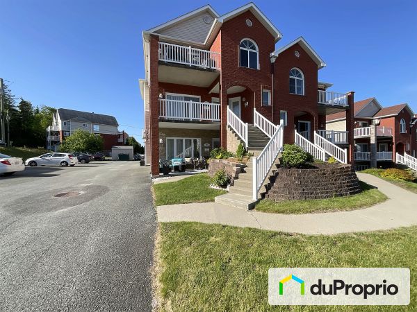 3358, rue Thérèse Casgrain, Sherbrooke (Jacques-Cartier) à vendre