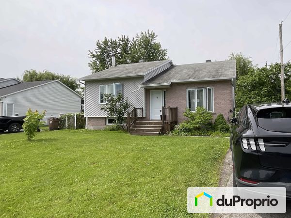 92 Carré des Lilas, Rougemont for sale
