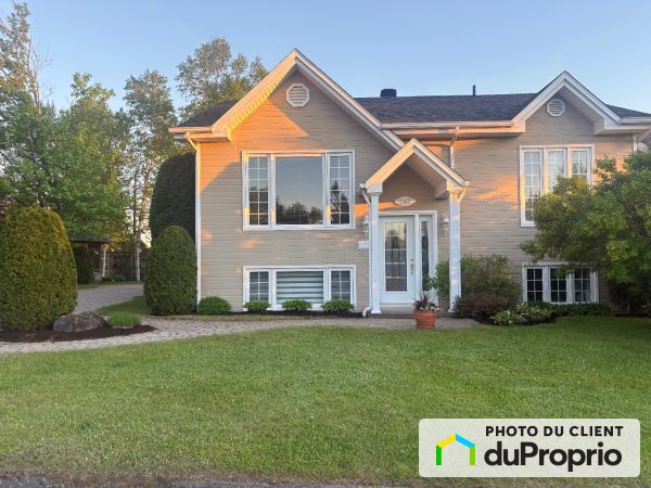 142 rue Barrette, Alma for sale