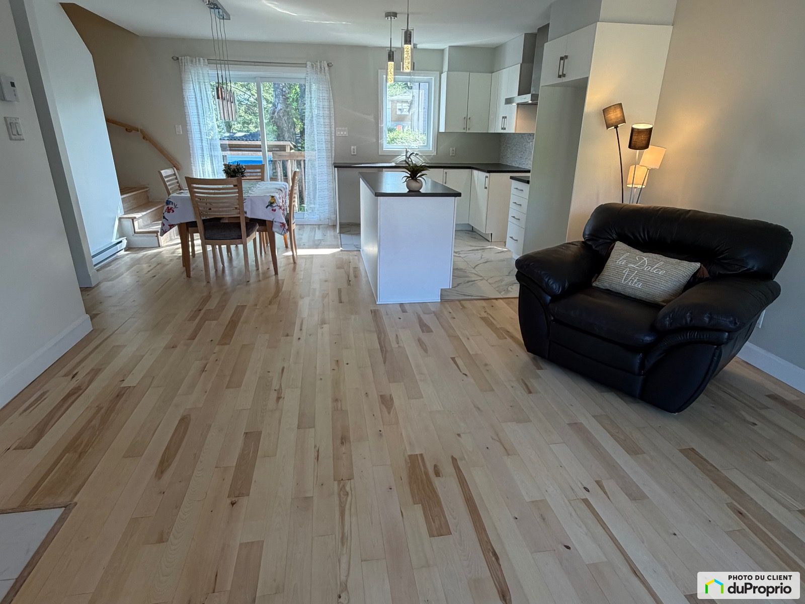 A 10 35E Avenue — photo 1