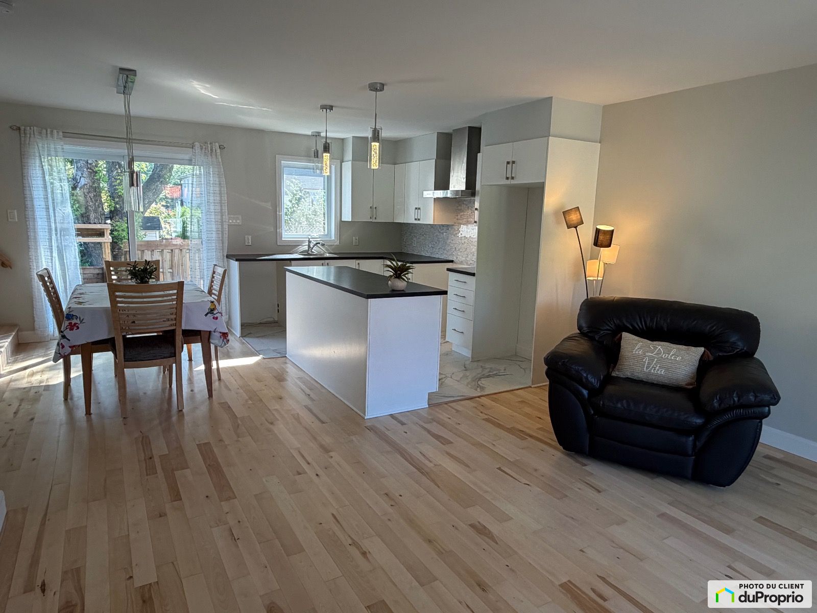 A 10 35E Avenue — photo 2