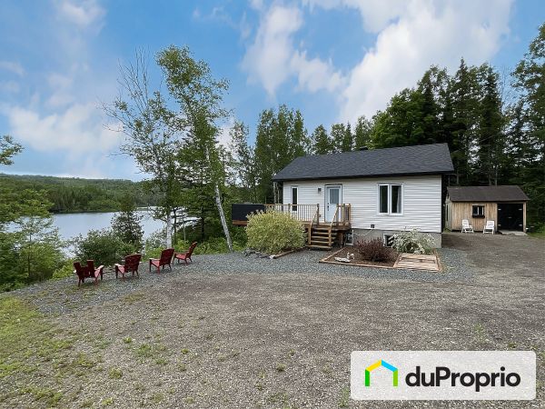 815 route 295 sud, St-Michel-Du-Squatec for sale