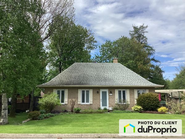 408 rue de la Corderie, St-Nicolas for sale