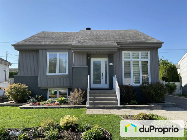 366, avenue Marc-Aurèle-Fortin, Ste-Rose à vendre