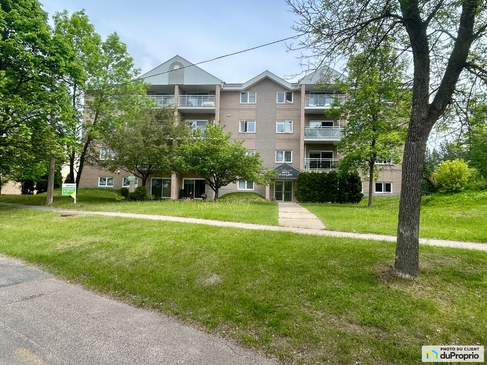 102 2077 Boulevard Rene Levesq — photo 1