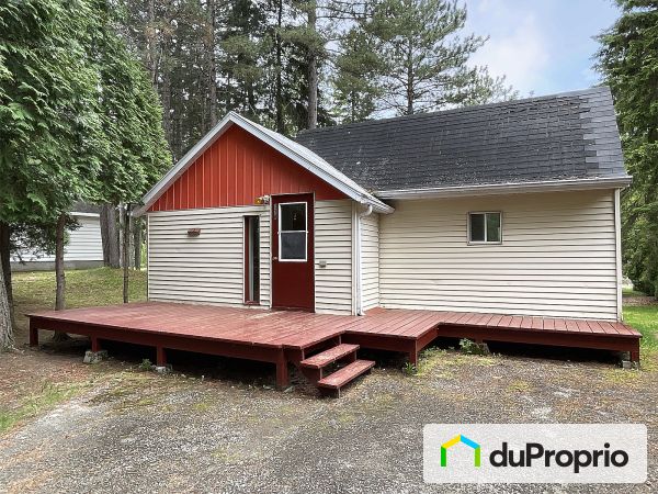 130, 1e chemin, Métabetchouan-Lac-à-la-Croix à vendre