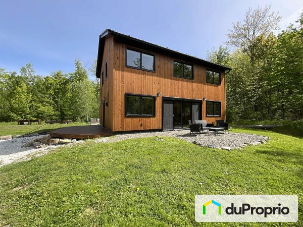 27 rue Daniel-Charland, Eastman for sale