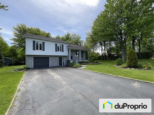 5 rue des Bois-Francs, Granby for sale