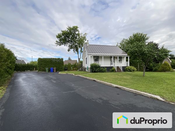 1861 rue de l'Église, Ste-Julie for sale