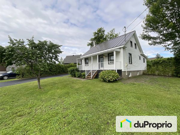 1861 rue de l'Église, Ste-Julie for sale