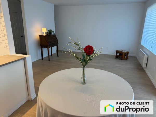 Dining Room / Living Room - 1-12450 rue Rita-Levi-Montalcini, Rivière des Prairies for sale
