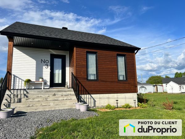 3 avenue de la Perdrix, L'Islet for sale