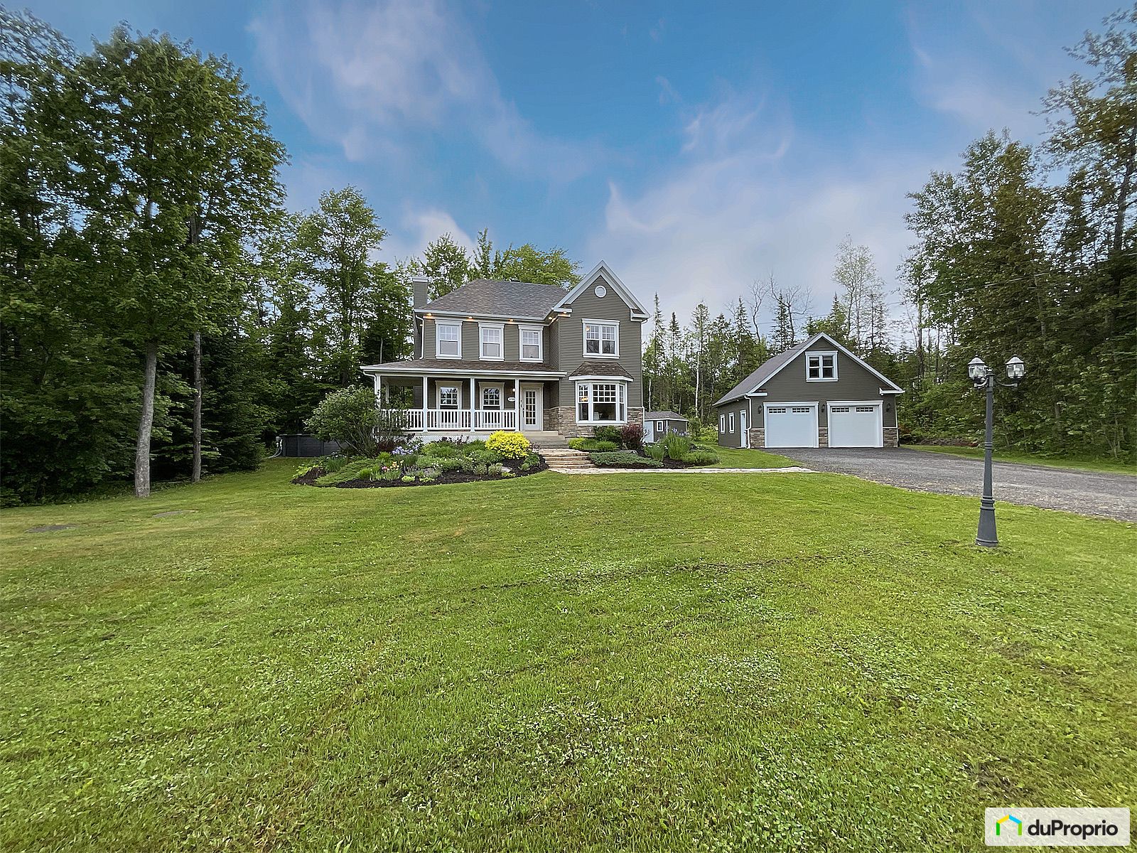 2728 Rue Des Paquerettes — photo 1