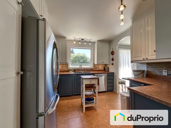8190, rue Nevada, Brossard à vendre