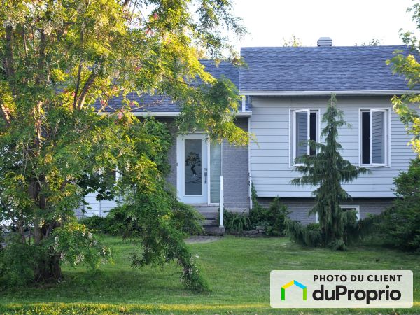 274, 6e avenue, Ste-Marthe-Sur-Le-Lac à vendre