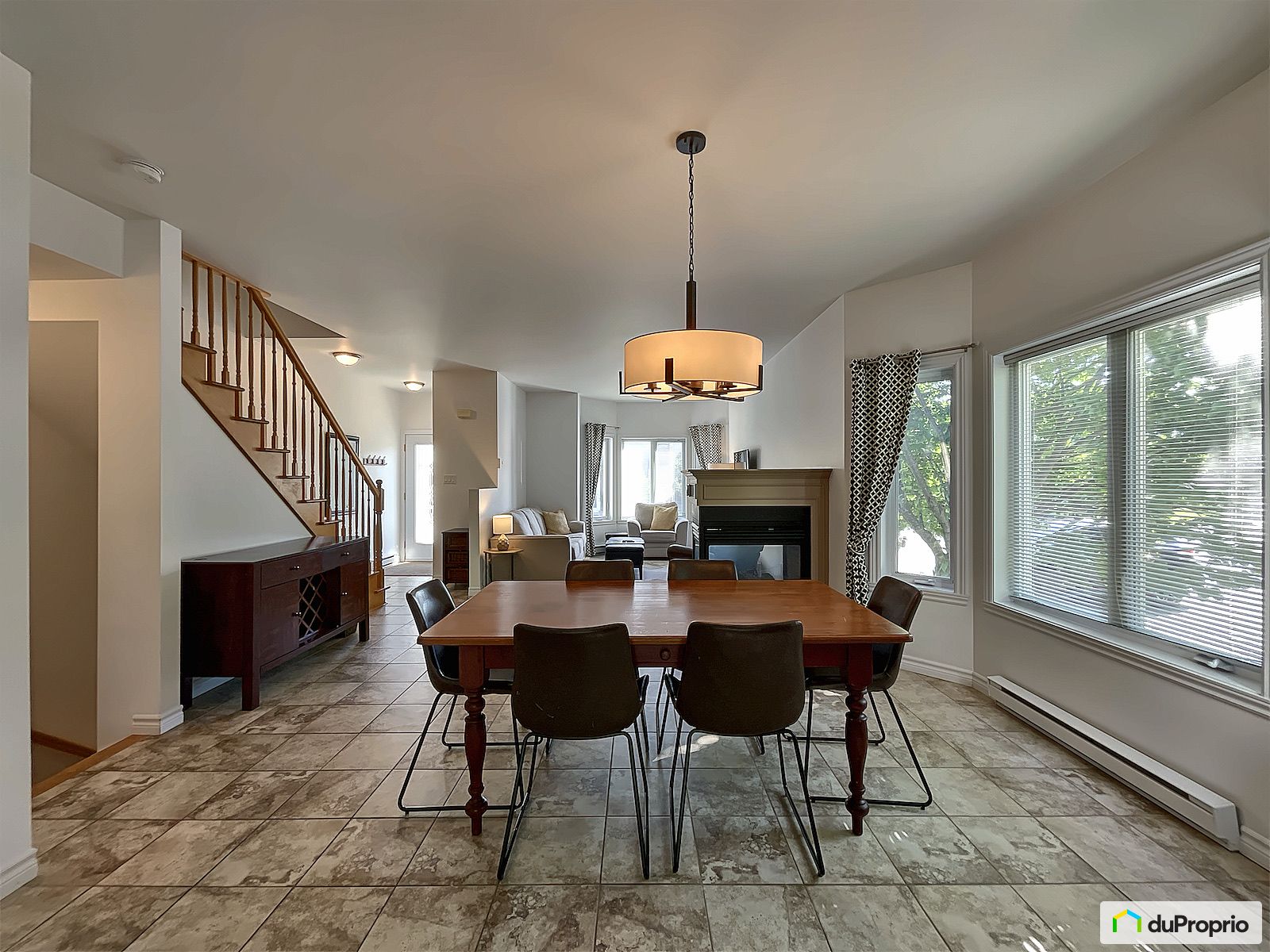 101 386 Rue De Vaudreuil — photo 3