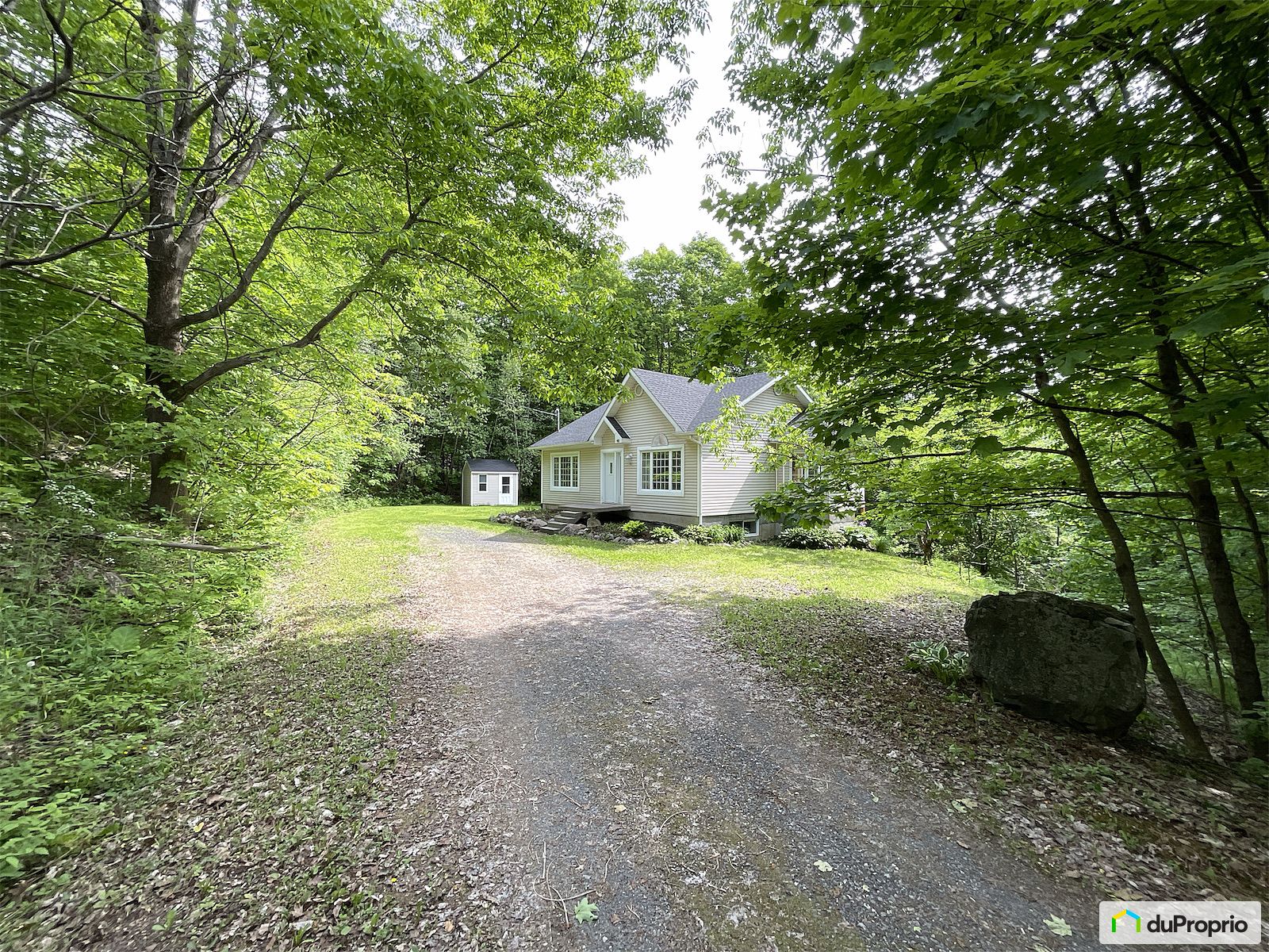 42 Rue Desaulniers — photo 1