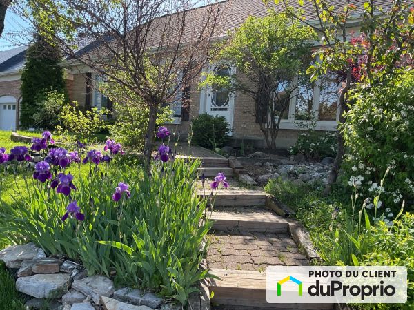 1484 rue Boivin, L'Ancienne-Lorette for sale