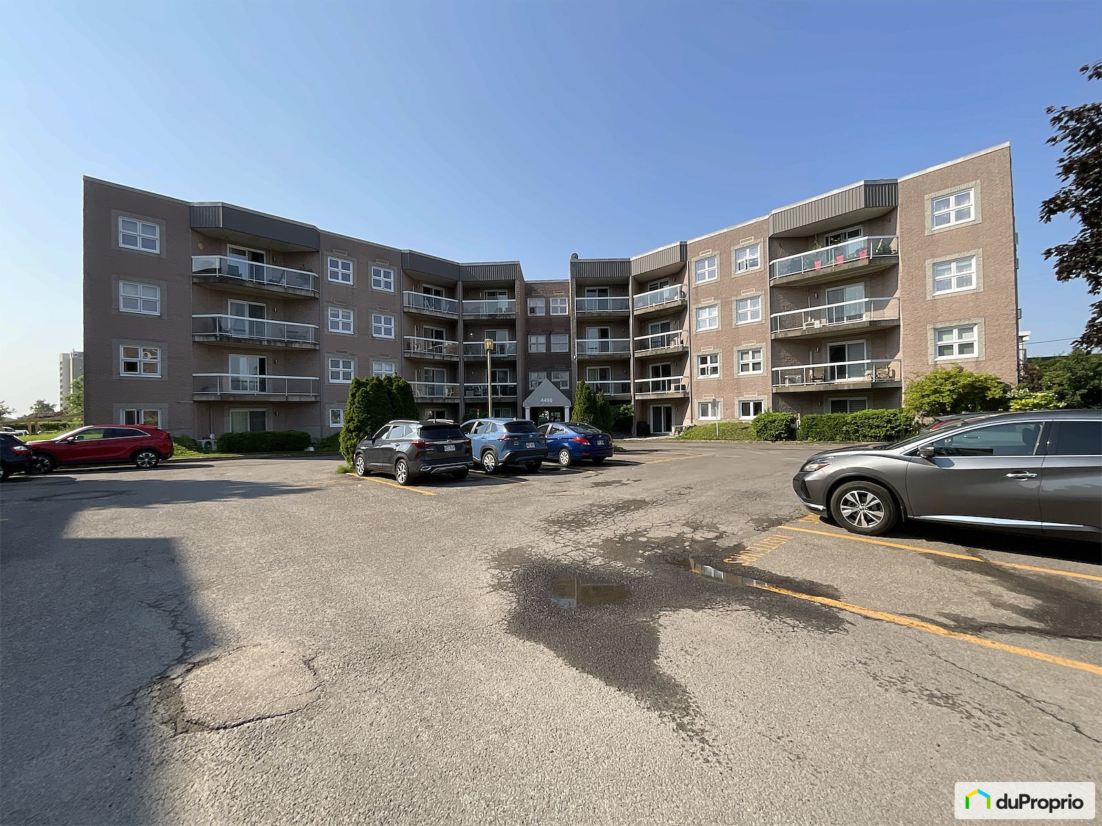 306 4490 Rue Le Monelier — photo 1