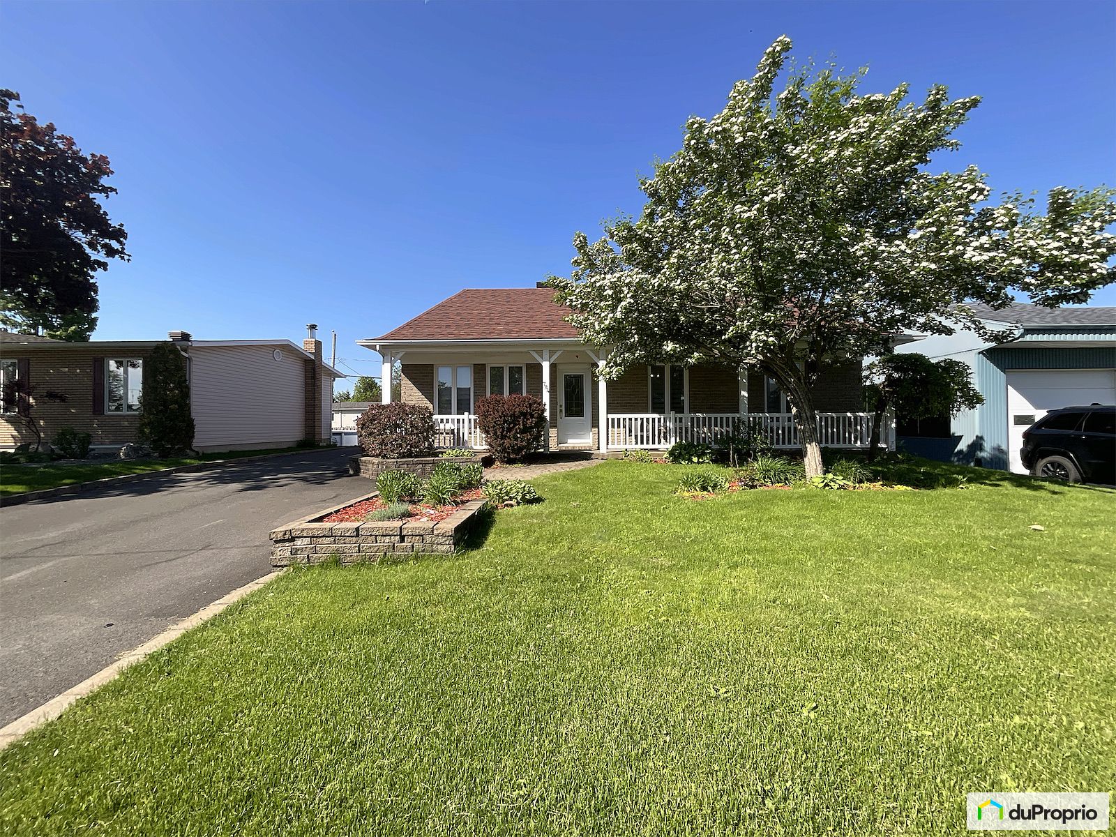 784 Rue Bouchard — photo 2
