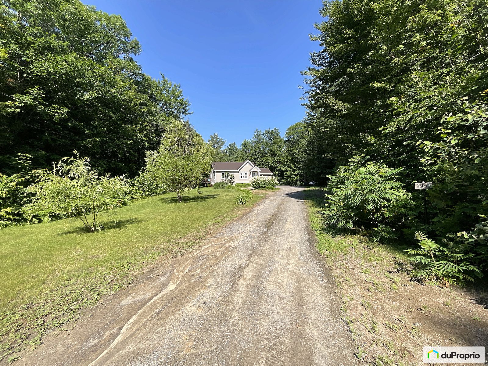 3953 Chemin Du Bon Air — photo 1