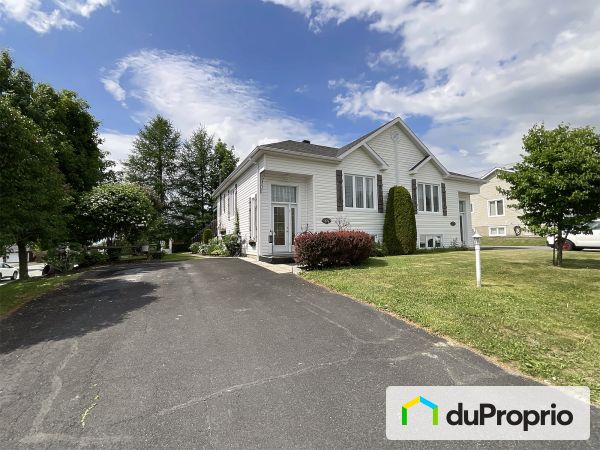 805, 168e rue, St-Georges à vendre