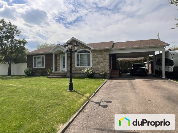 2234, rue Cousineau, Jonquière (Jonquière) à vendre