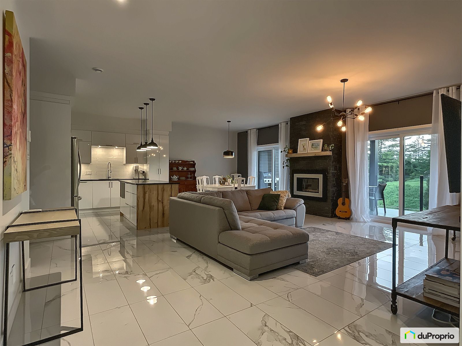304 3350 Rue Saint Dominique — photo 3