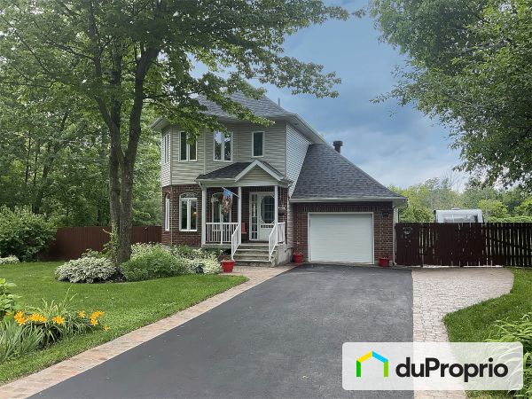 312 rue du Calypso, St-Lazare for sale