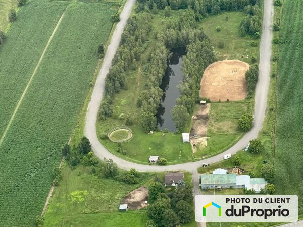 Vue aérienne - 107, rang Sud, Sorel-Tracy à vendre
