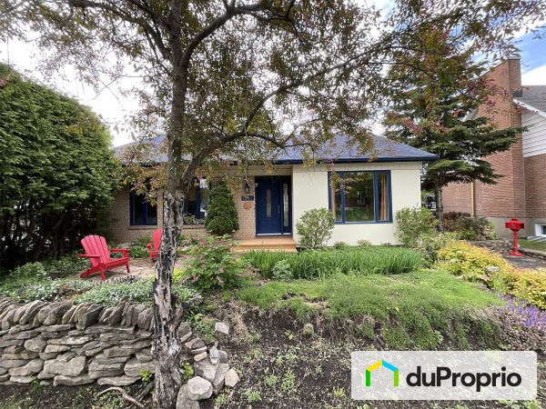 1957 rue Fresnel, Ste-Foy for sale
