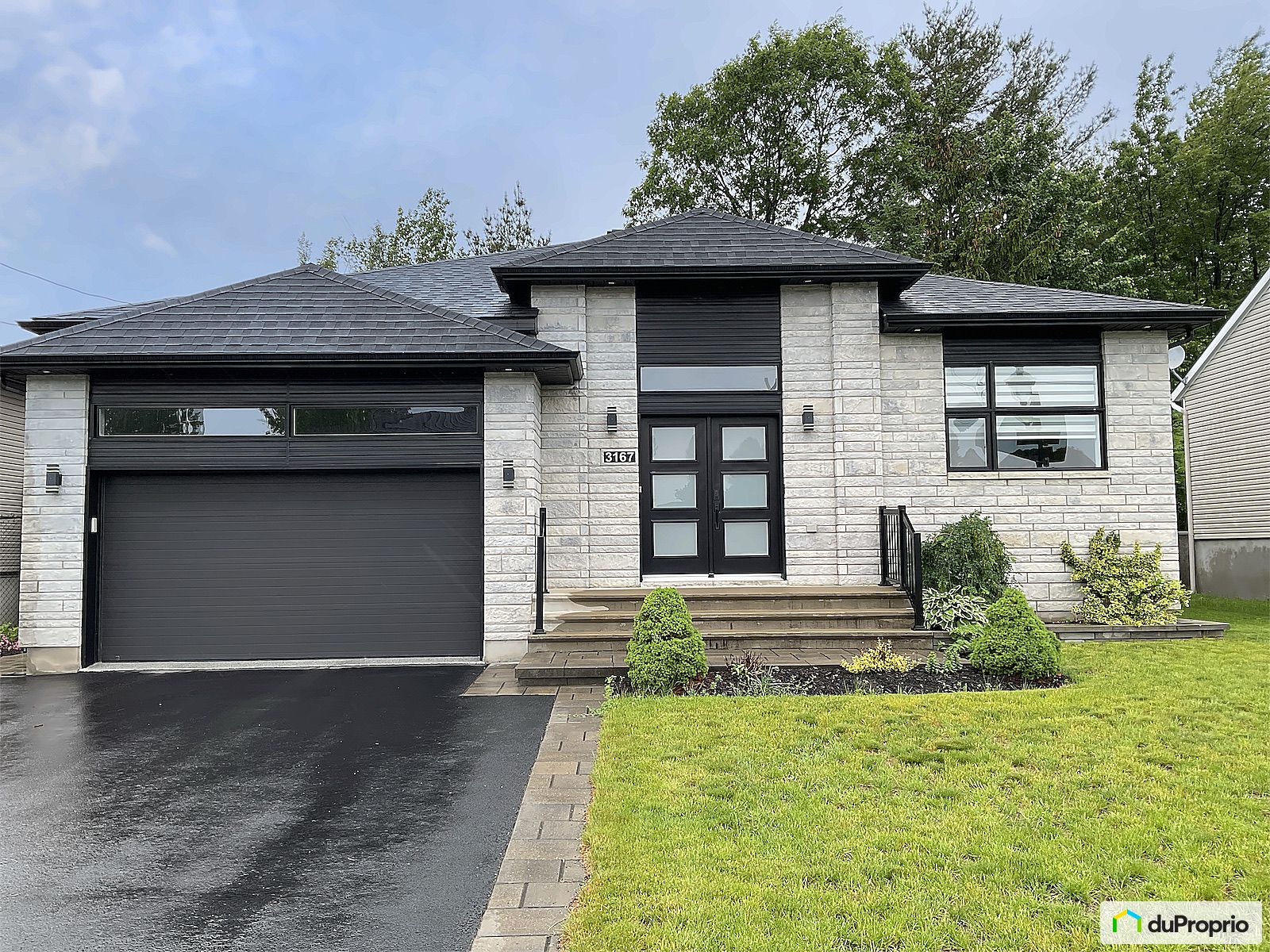 3167 Rue Laurin — photo 1