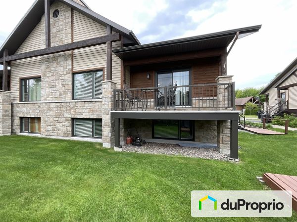 360 avenue des Mésanges, Beaupré for sale