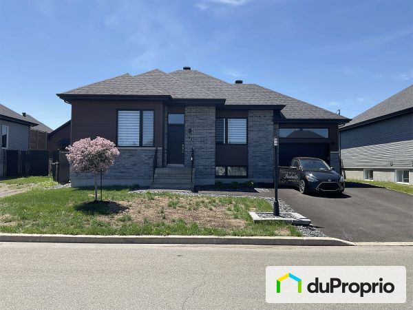 97 rue du Semeur, St-Roch-De-L'Achigan for sale
