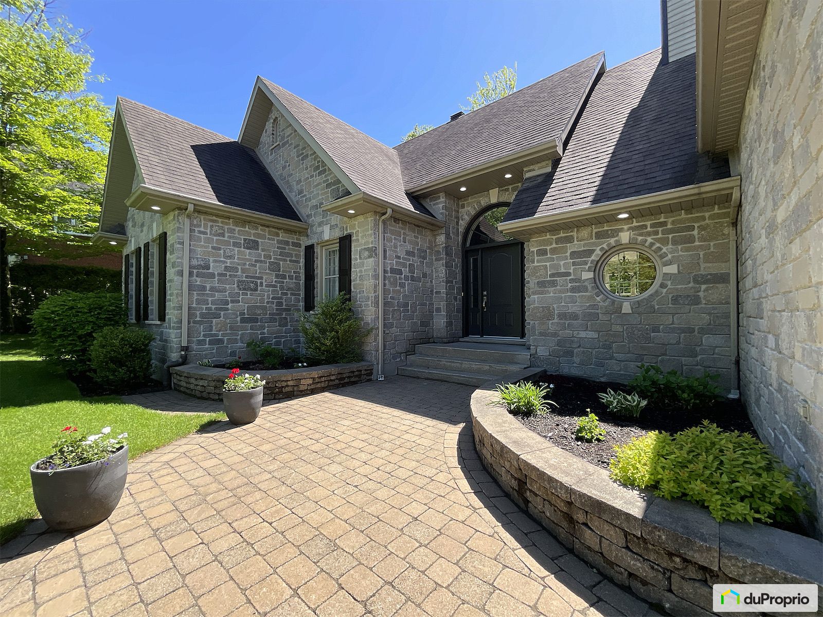 660 Rue Des Melezes — photo 2