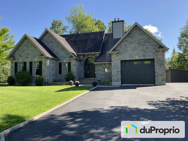 660, rue des Mélèzes, Shannon à vendre