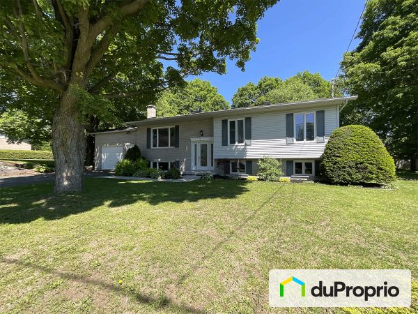 28 rue d'Alma, Granby for sale