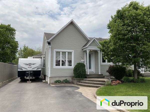194, rue Édouard-Curodeau, St-Romuald à vendre
